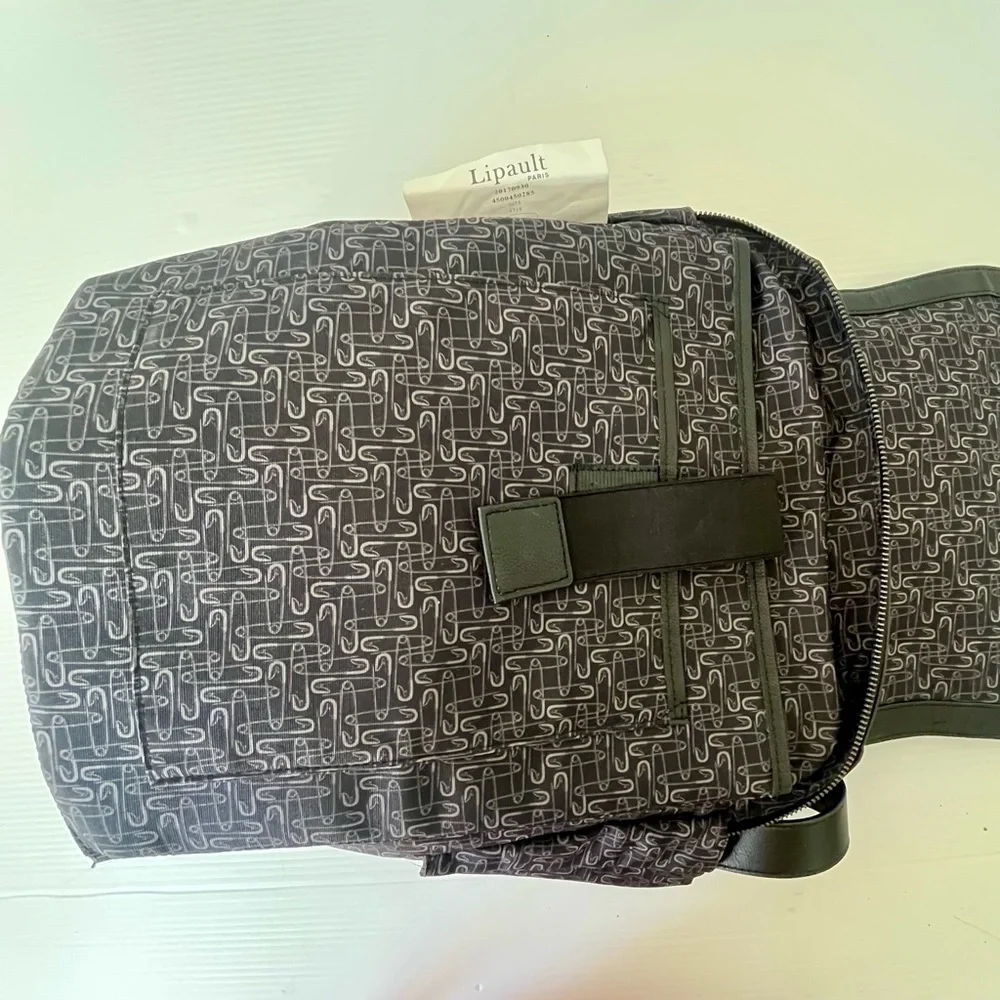 Lipault Paris Women's‎ Plume Elegance black Textured Leather Backpack